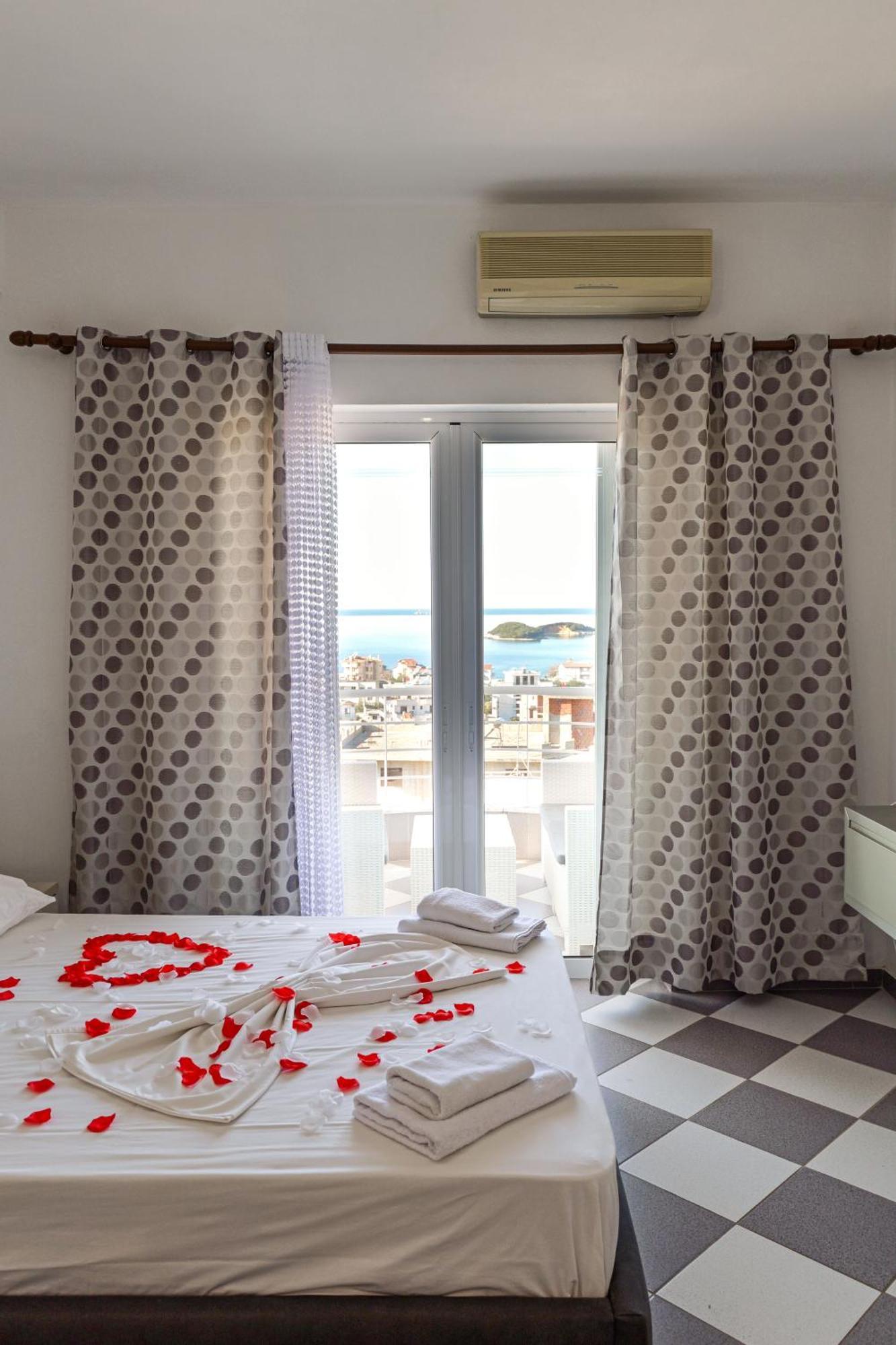 Seaview Apartaments Ksamil Buitenkant foto